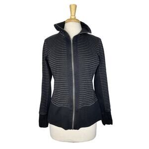 CABI Stripe Spring Jacket Small Black White Active Thumbholes Cotton #3378